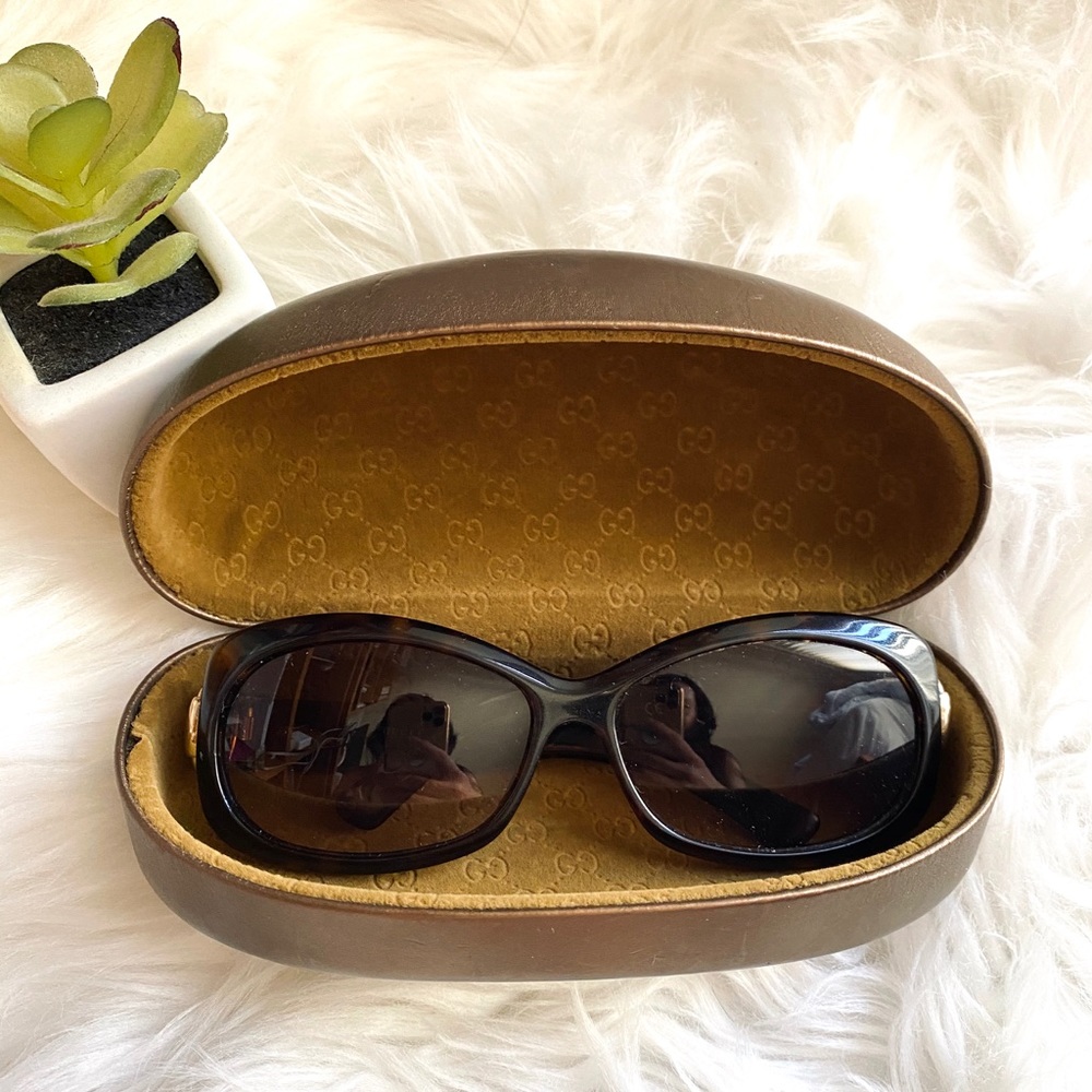 Authentic Gucci designer sunglasses - Picture 2 of 9